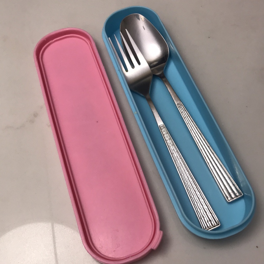 NWT Disney Frozen utensil case plastic box - Picture 13 of 13